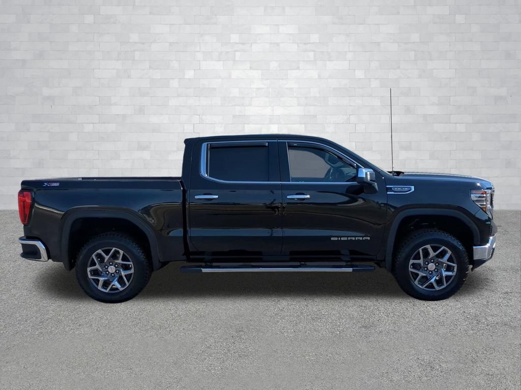 Used 2022 GMC Sierra 1500 SLT w/ SLT Convenience Package AWD/4WD image 3
