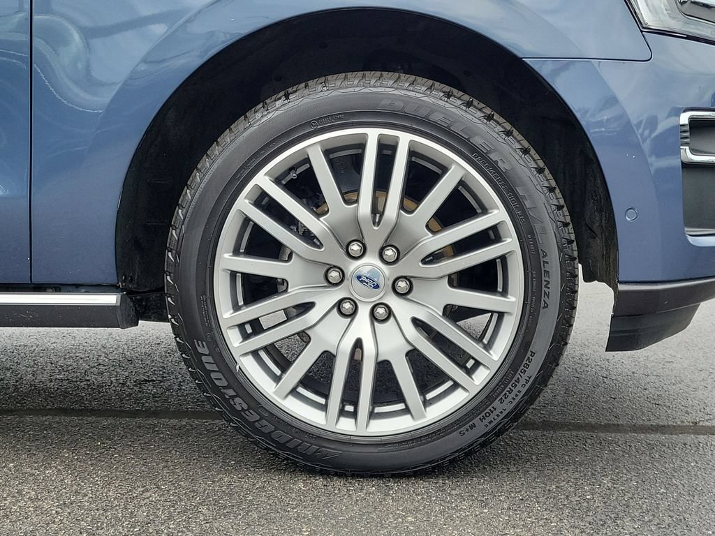 Certified 2022 Ford Expedition Limited AWD/4WD image 9