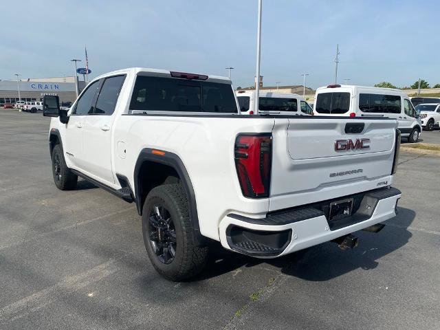 Used 2024 GMC Sierra 2500 AT4 w/ AT4 Premium Plus Package AWD/4WD image 3