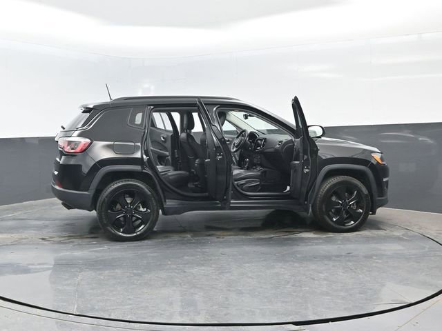 Used 2019 Jeep Compass Latitude AWD/4WD image 27