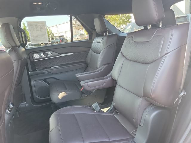 Certified 2026 Ford Explorer Platinum w/ LUX Leather Package AWD/4WD image 27
