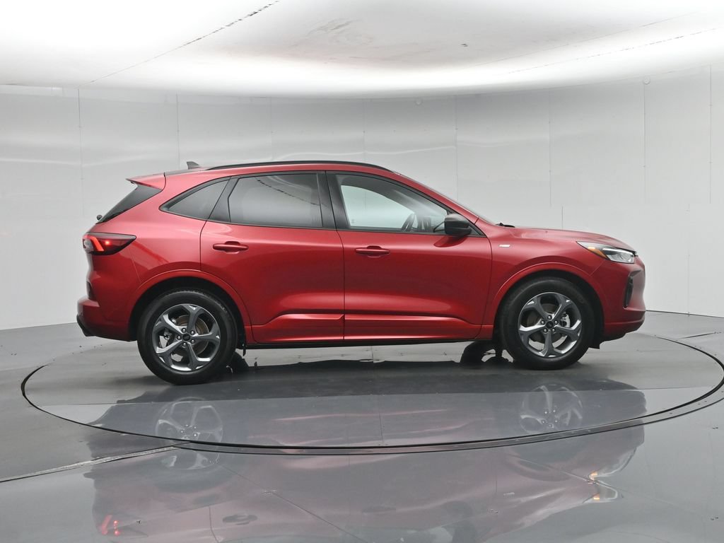 Certified 2023 Ford Escape ST-Line w/ Tech Pack #1 FWD image 26