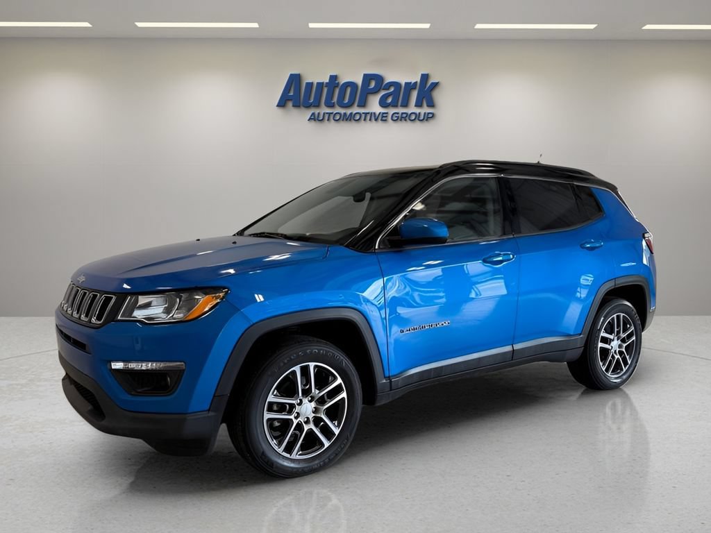 Used 2018 Jeep Compass Latitude w/ Popular Equipment Group AWD/4WD image 3