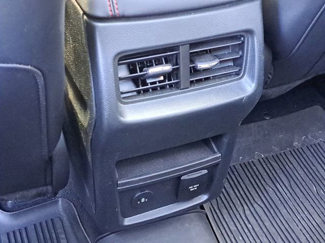 Certified 2024 Ford Edge ST-Line image 25