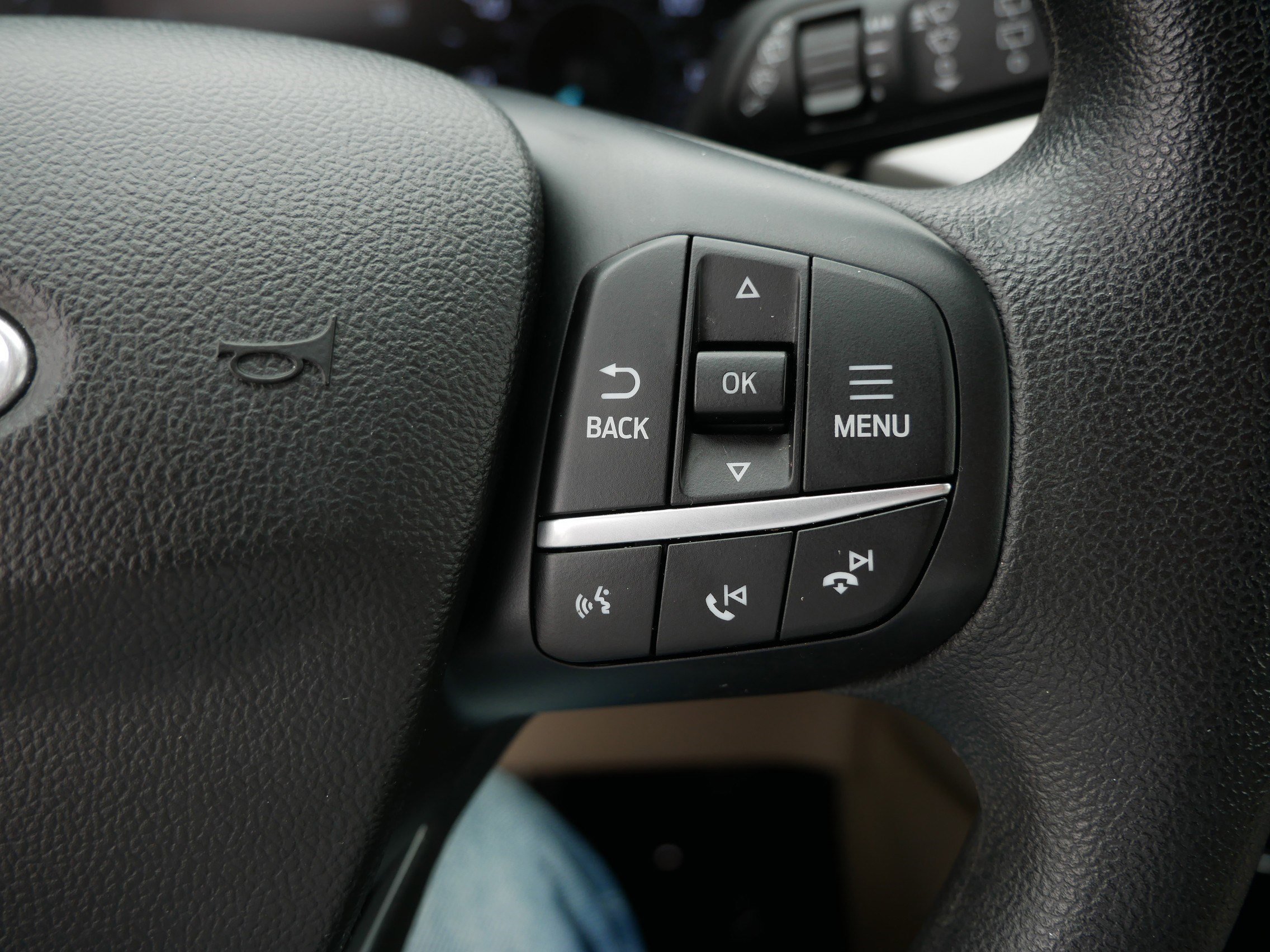 Certified 2020 Ford Escape SE AWD/4WD image 29