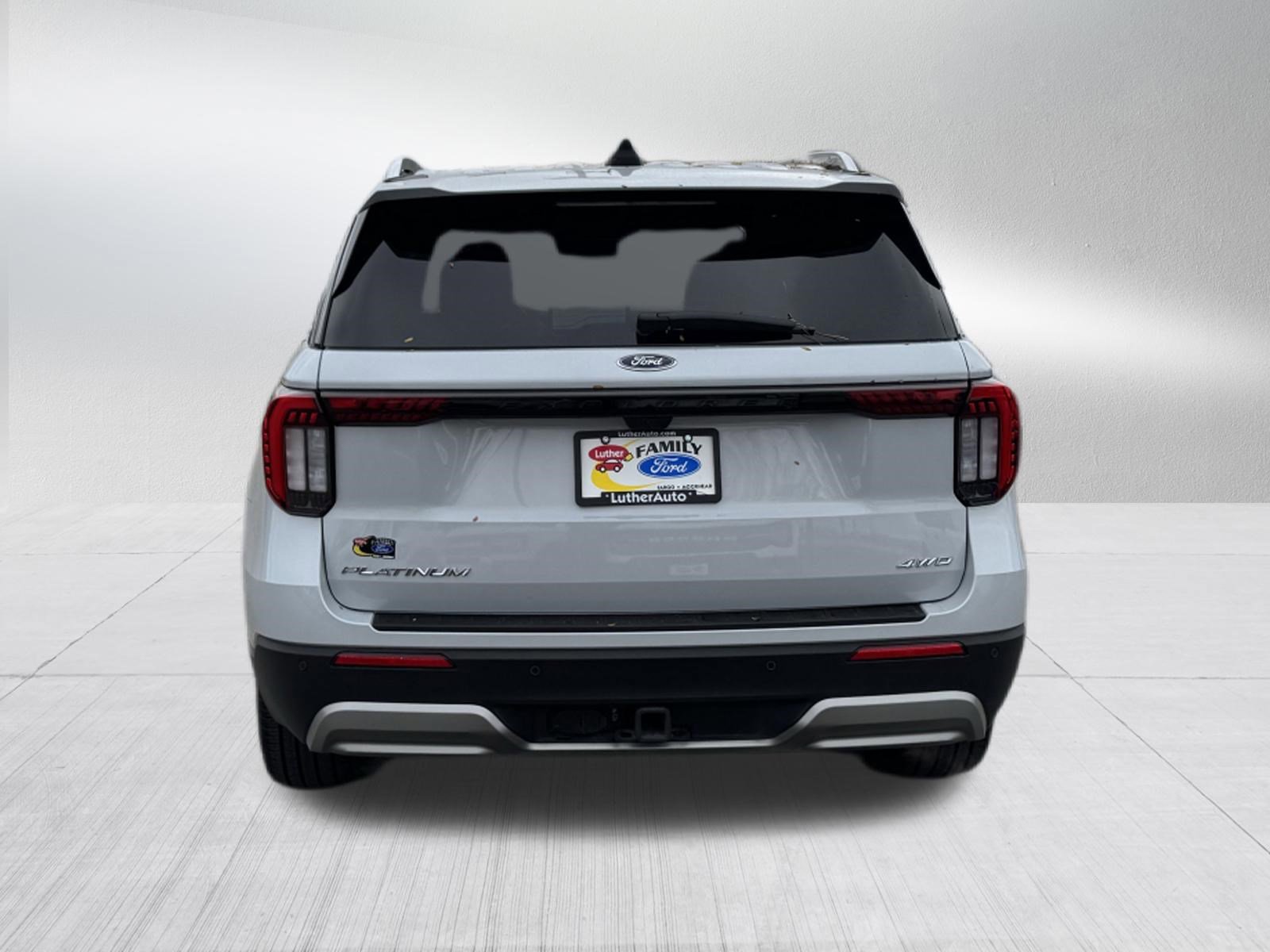 Certified 2025 Ford Explorer Platinum w/ LUX Leather Package image 6