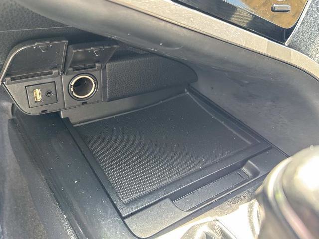 Used 2018 Toyota Camry SE FWD image 28