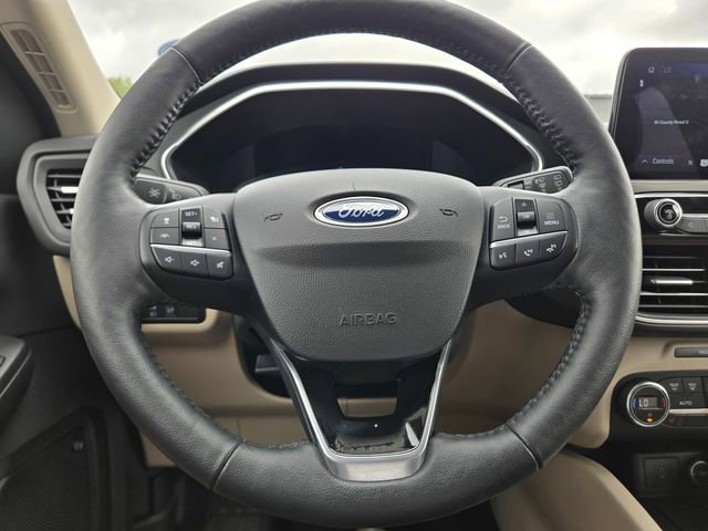 Certified 2020 Ford Escape Titanium AWD/4WD image 18