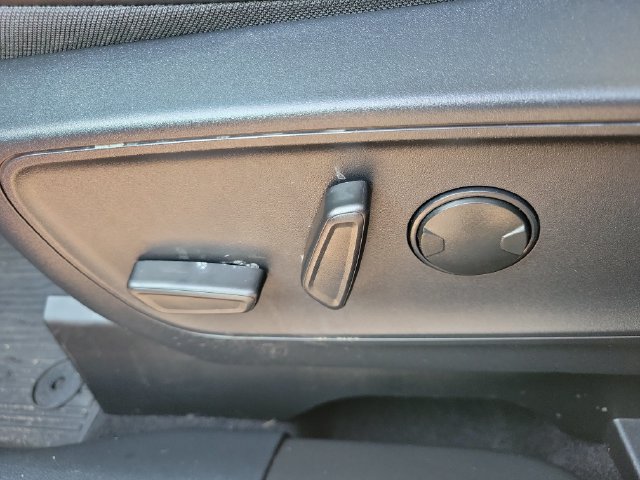 Certified 2024 Ford Escape Platinum AWD/4WD image 12