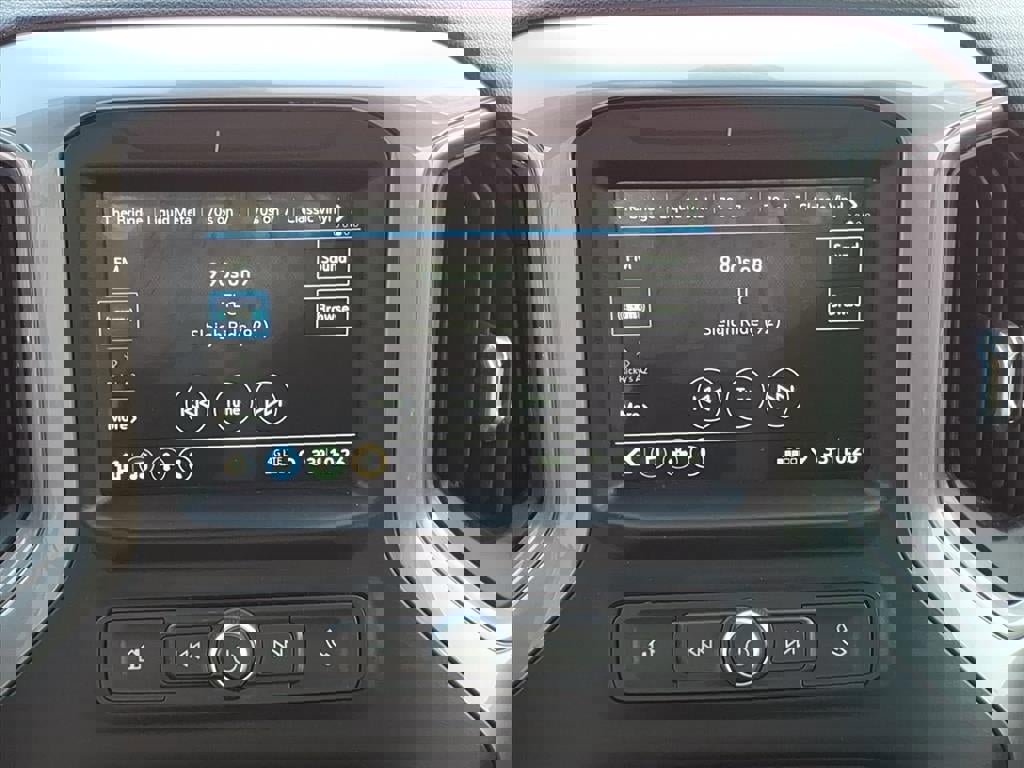 Used 2019 Chevrolet Silverado 1500 Custom w/ Custom Value Package image 15