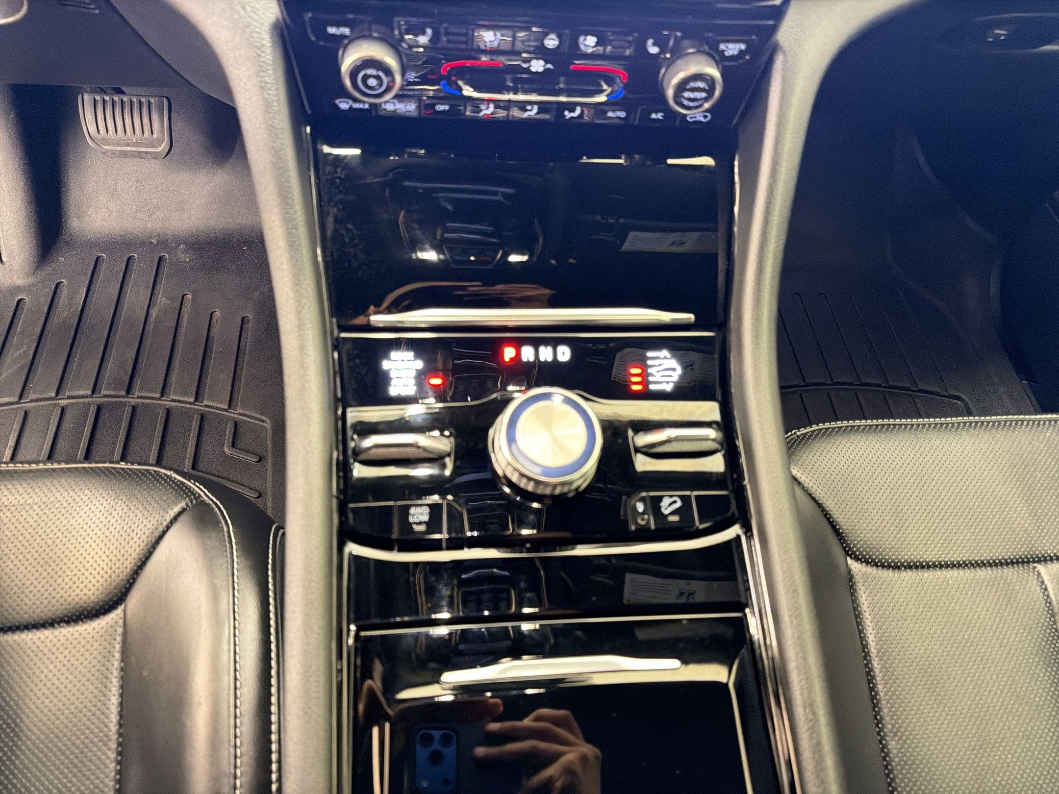 Used 2022 Jeep Grand Cherokee Overland image 24