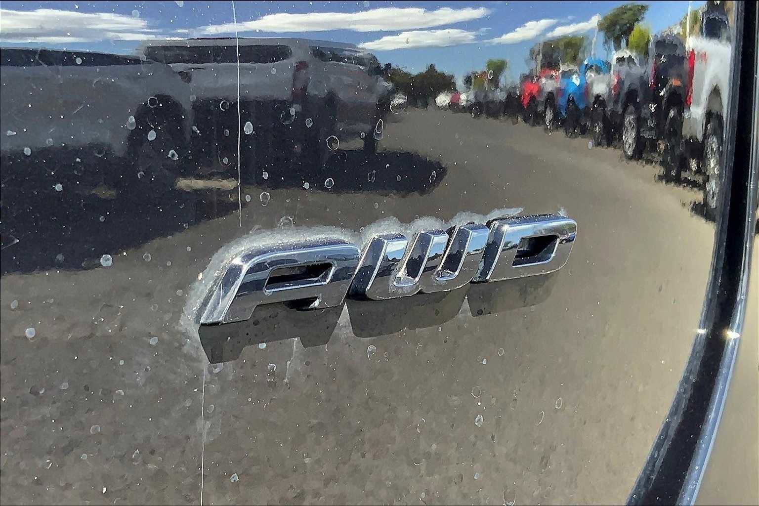 Certified 2022 Ford Edge SE w/ Black Appearance Package image 7