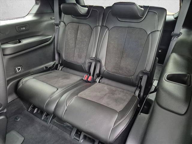Used 2025 Jeep Grand Cherokee L Altitude AWD/4WD image 20