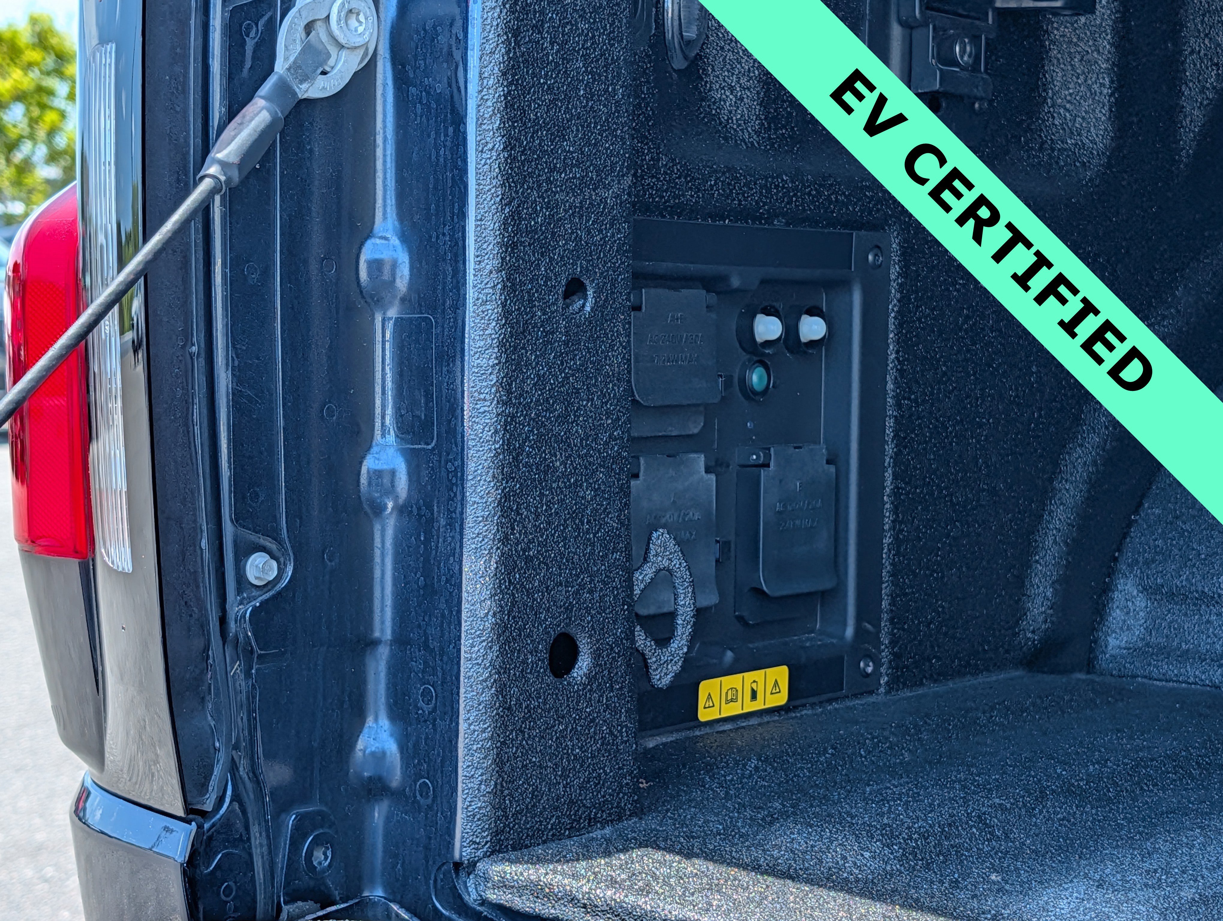 Certified 2023 Ford F150 Lightning 4x4 SuperCrew image 15