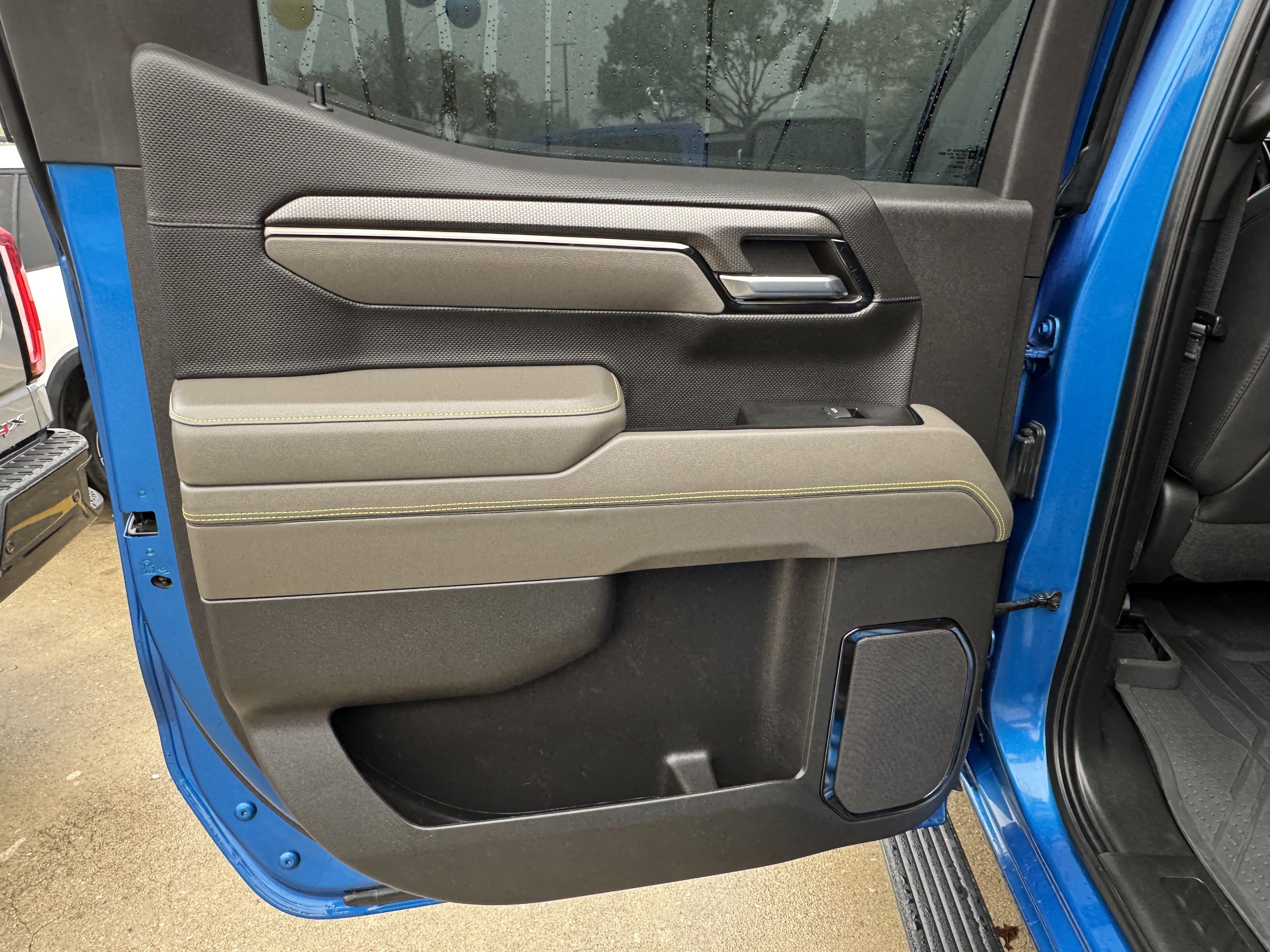 Used 2023 Chevrolet Silverado 1500 ZR2 w/ Technology Package image 16