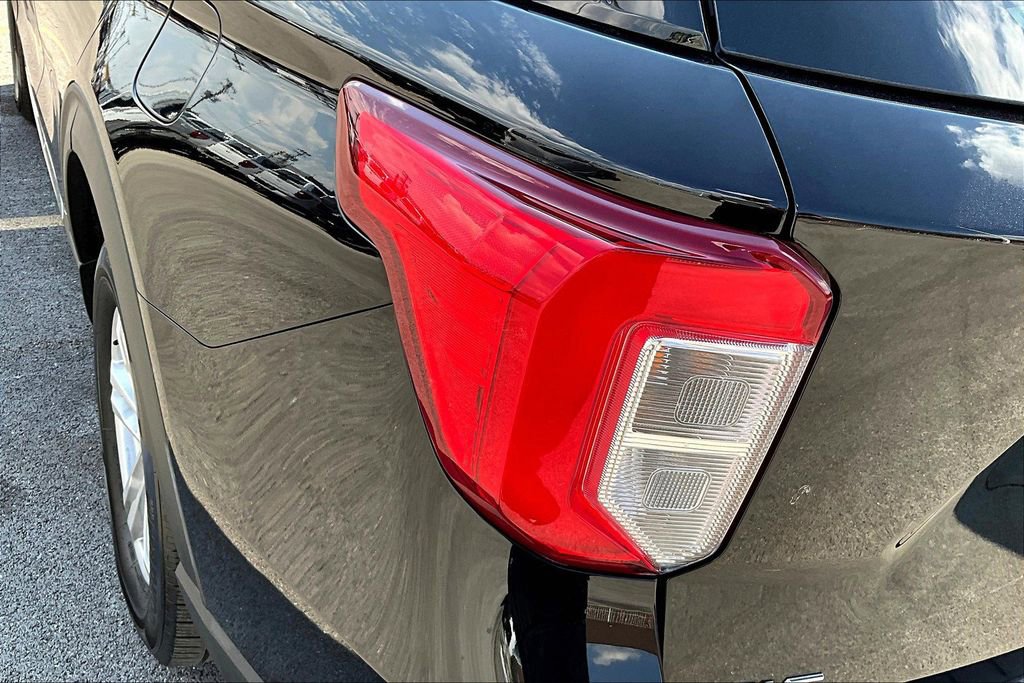 Certified 2023 Ford Explorer XLT w/ Class IV Trailer Tow Package image 29