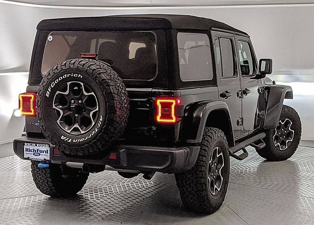 Used 2023 Jeep Wrangler Unlimited Rubicon 4xe AWD/4WD image 3