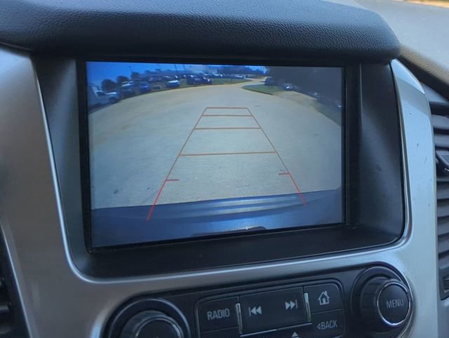 Used 2020 Chevrolet Suburban LT RWD image 24