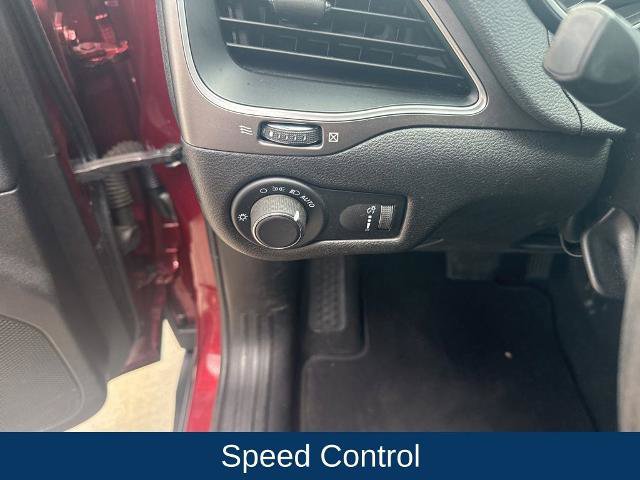 Used 2021 Jeep Cherokee Latitude FWD image 16