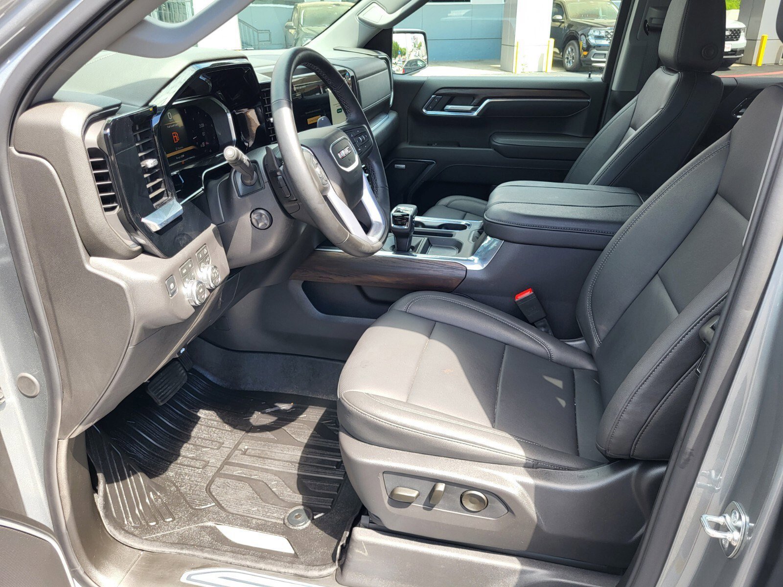 Used 2026 GMC Sierra 1500 SLT image 20