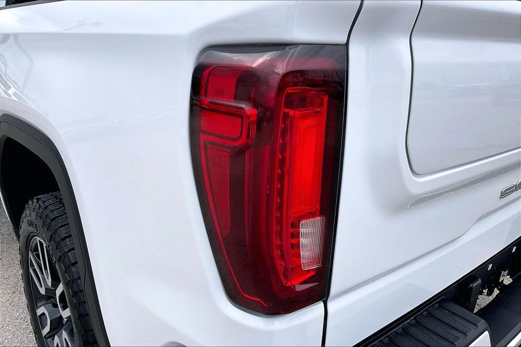 Used 2023 GMC Sierra 1500 AT4 w/ AT4 Preferred Package AWD/4WD image 20