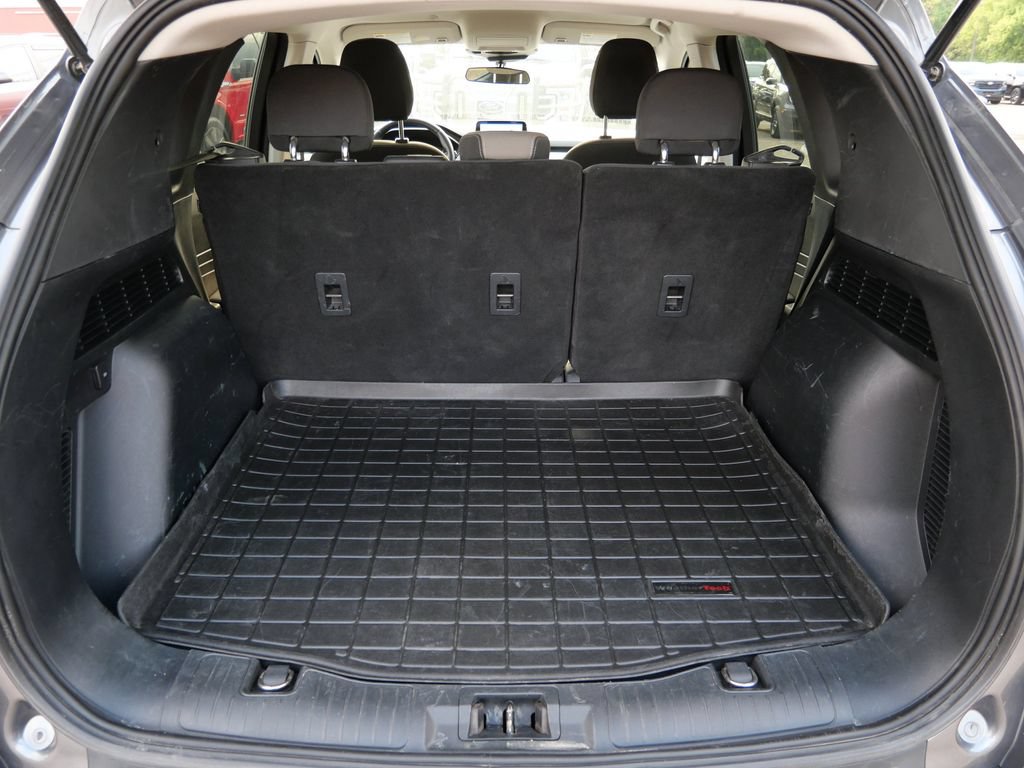Certified 2021 Ford Escape SE w/ SE Sport Appearance Package AWD/4WD image 9
