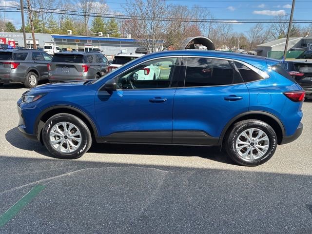 Certified 2023 Ford Escape Active image 2