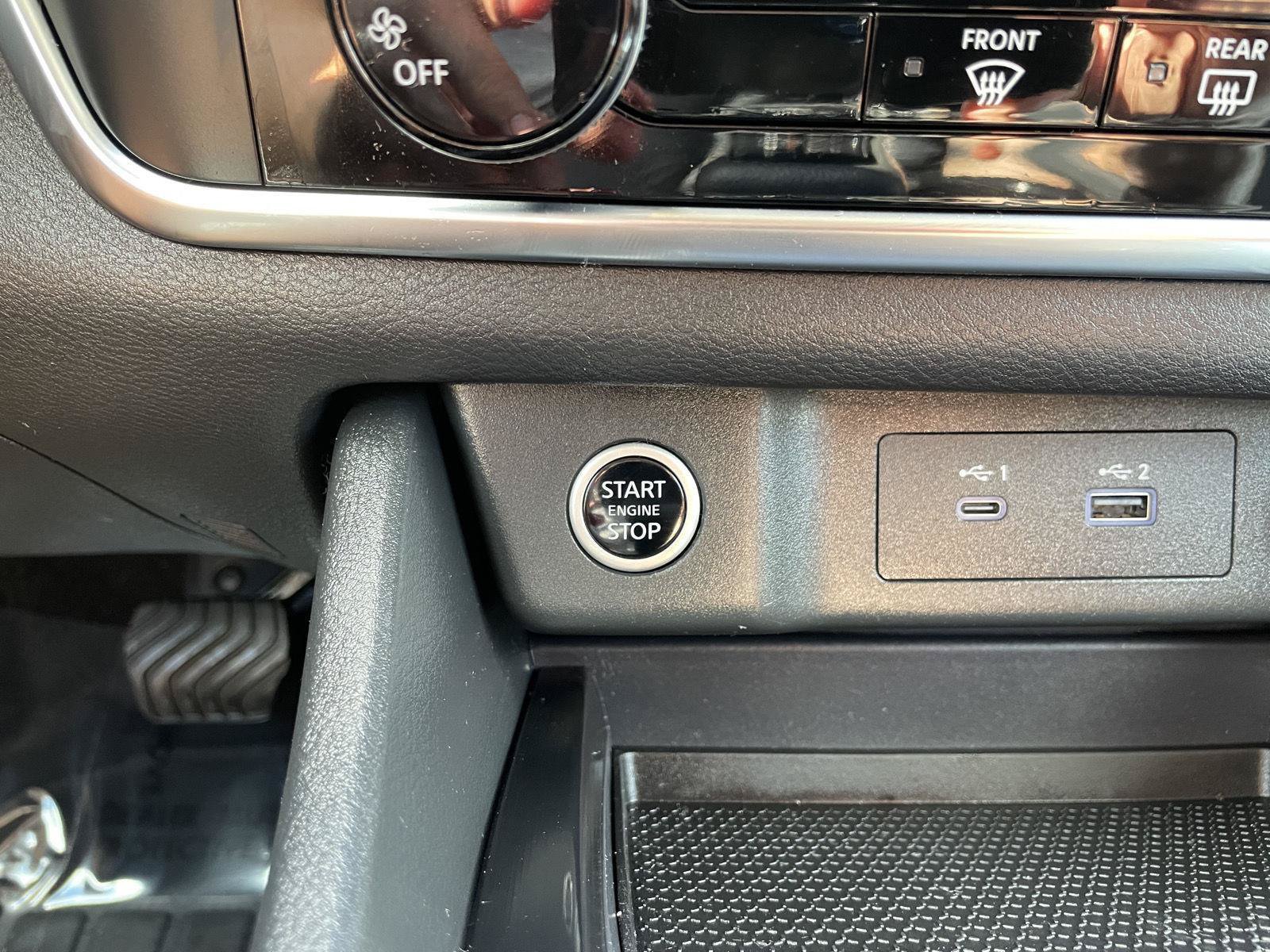 Used 2023 Nissan Rogue S AWD/4WD image 24