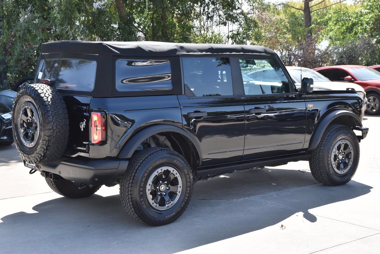 Certified 2022 Ford Bronco Badlands AWD/4WD image 7