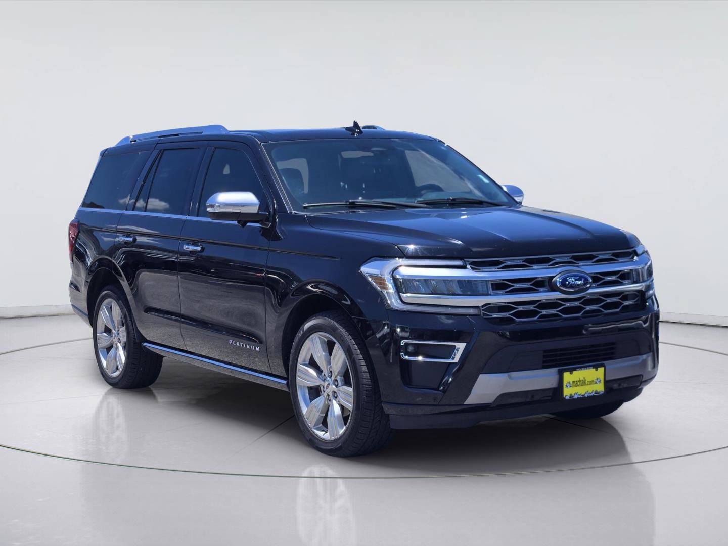Certified 2022 Ford Expedition Platinum RWD image 3