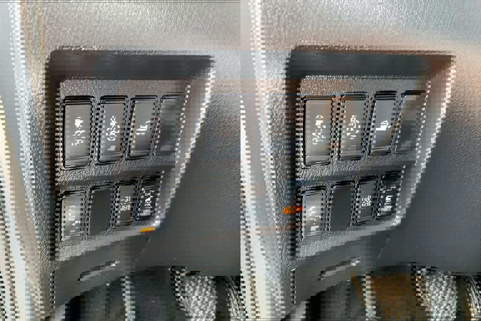 Used 2019 Nissan Pathfinder SL image 32