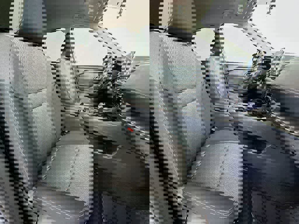 Used 2024 Nissan Rogue SV image 18