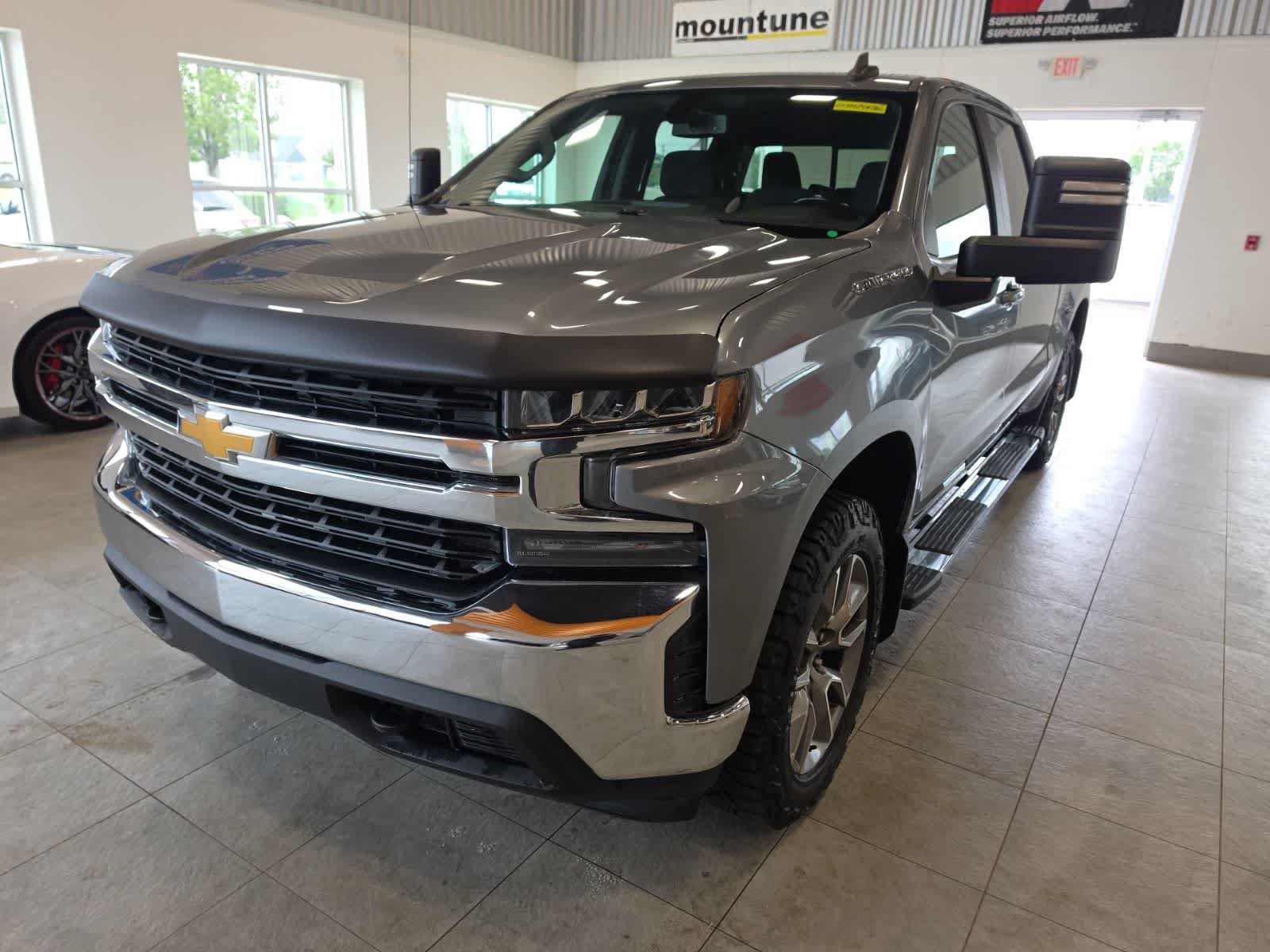 Used 2021 Chevrolet Silverado 1500 LT w/ True North Edition Plus AWD/4WD image 2