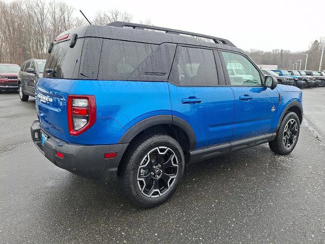 Certified 2025 Ford Bronco Sport Outer Banks w/ Outer Banks Tech Package+ AWD/4WD image 4