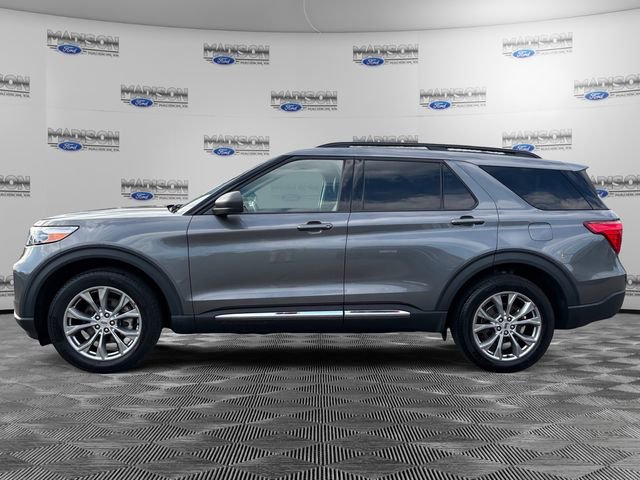 Certified 2022 Ford Explorer XLT w/ Equipment Group 202A AWD/4WD image 2