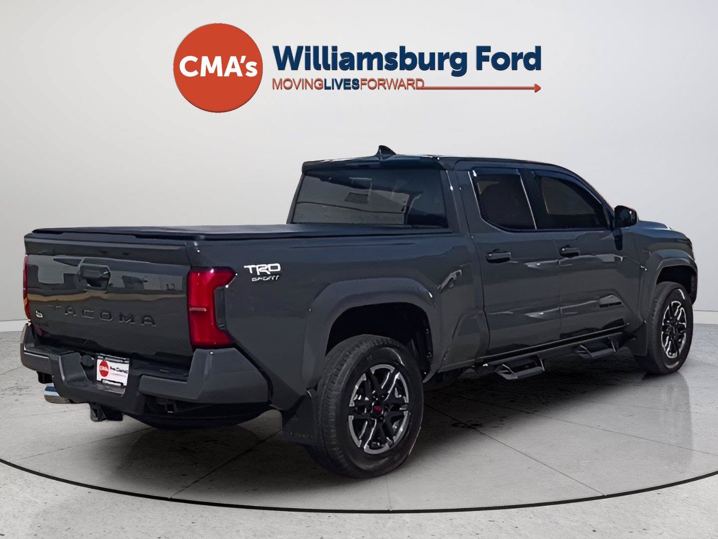 Used 2025 Toyota Tacoma TRD Sport AWD/4WD image 5