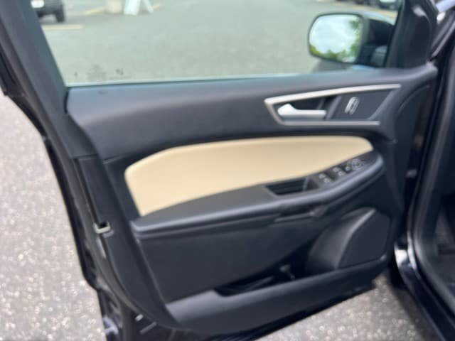 Certified 2024 Ford Edge SEL AWD/4WD image 10
