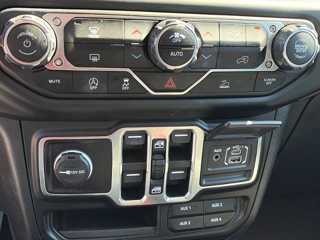 Used 2022 Jeep Gladiator Sport AWD/4WD image 13
