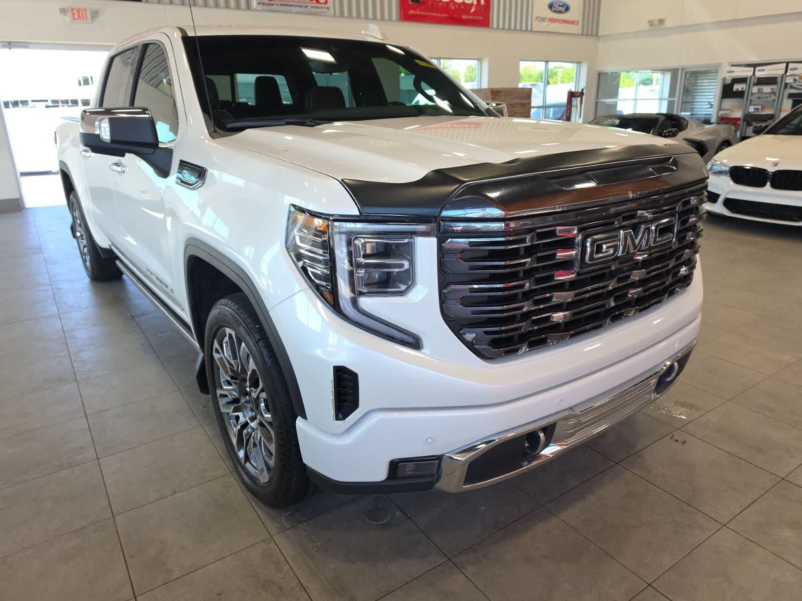 Used 2023 GMC Sierra 1500 Denali Ultimate AWD/4WD image 5