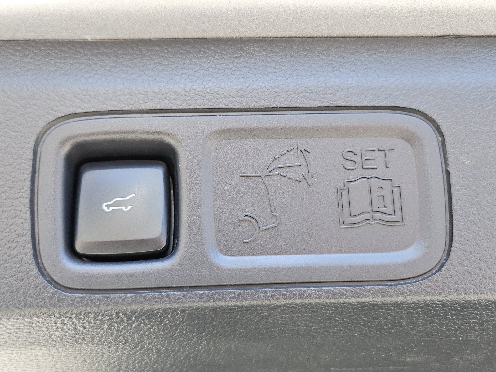 Certified 2023 Ford Expedition XLT image 32