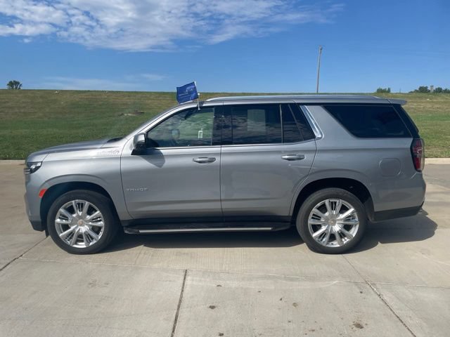 Used 2024 Chevrolet Tahoe High Country AWD/4WD image 8