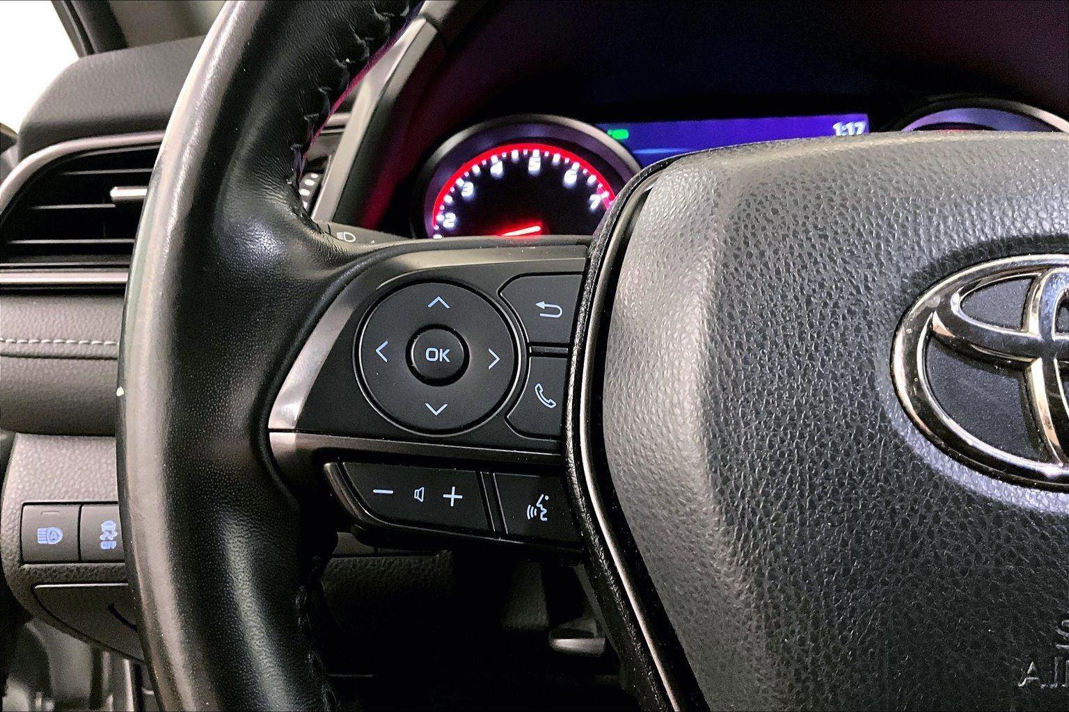 Used 2023 Toyota Camry XSE image 17