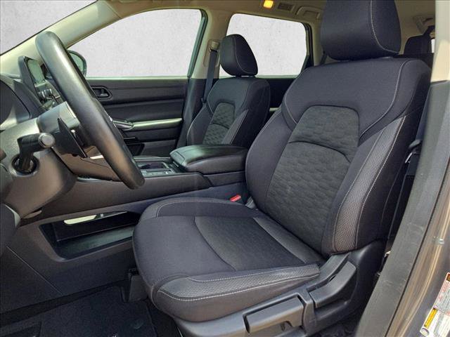 Used 2024 Nissan Pathfinder S FWD image 15