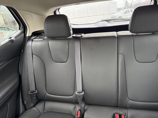 Used 2024 Buick Encore GX Sport Touring AWD/4WD image 27