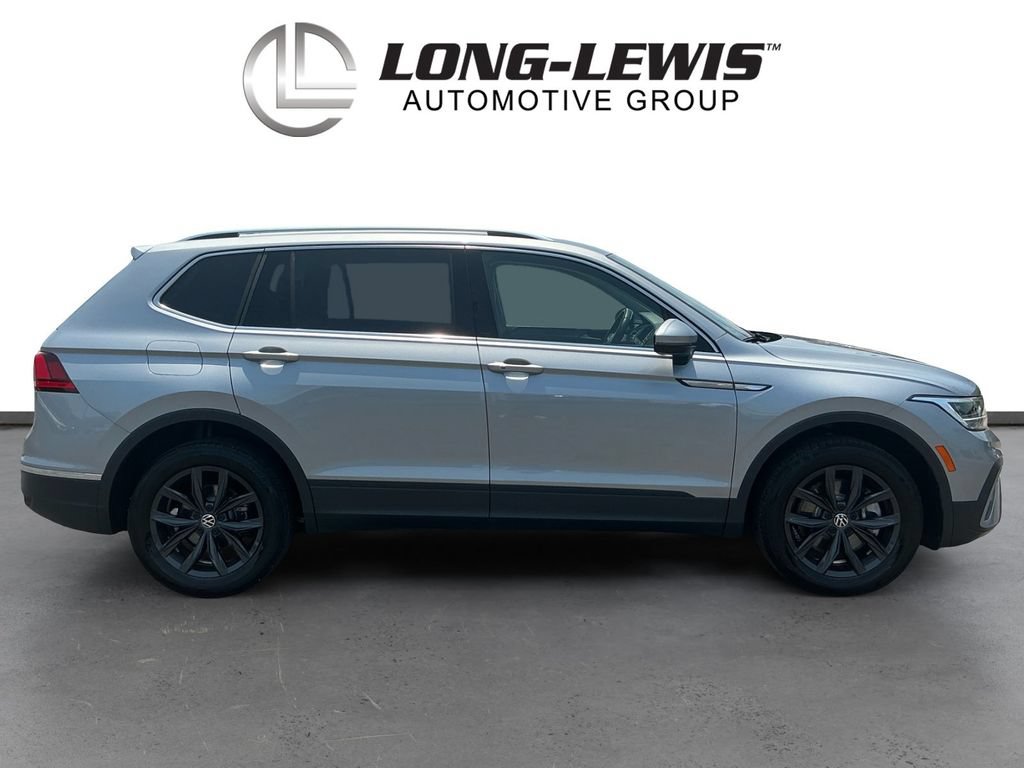 Used 2024 Volkswagen Tiguan SE FWD image 8