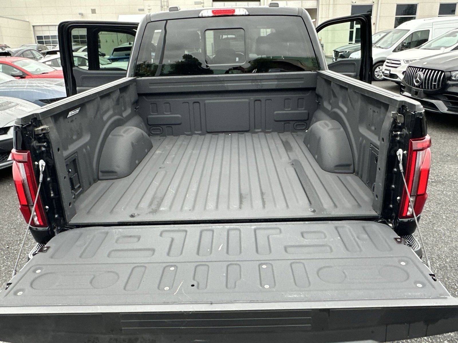Certified 2025 Ford F150 Lariat w/ Equipment Group 501A Mid AWD/4WD image 33
