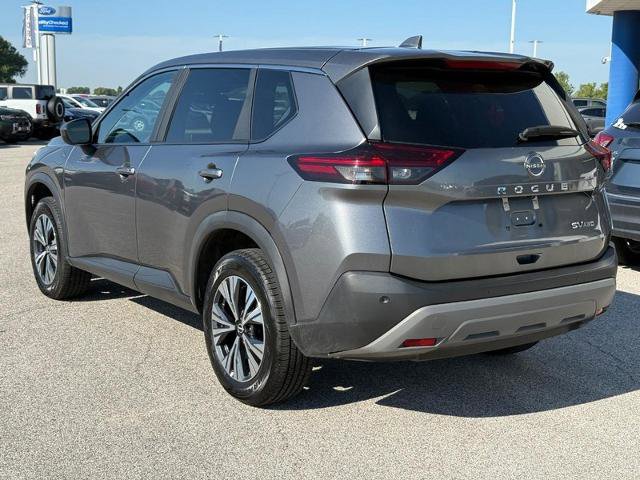 Used 2023 Nissan Rogue SV video 3