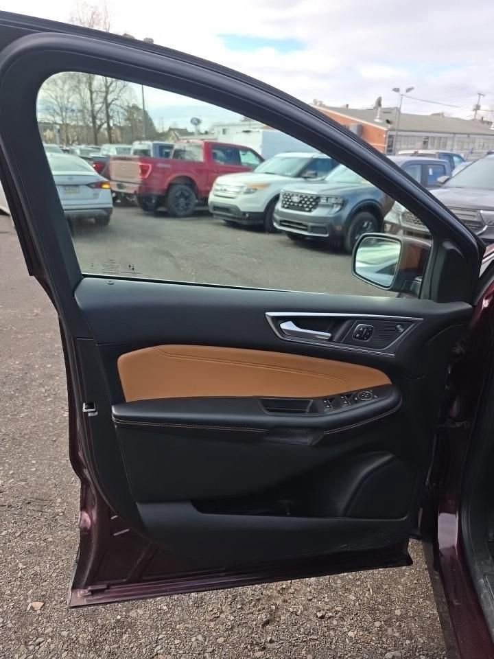 Certified 2023 Ford Edge Titanium w/ Equipment Group 301A image 10