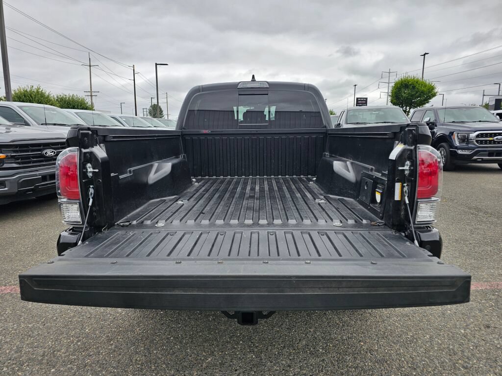 Used 2023 Toyota Tacoma Limited w/ Black Out Package (TMS) AWD/4WD image 5