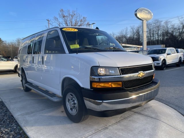 Used 2024 Chevrolet Express 2500 Work Van w/ Driver Convenience Package image 2